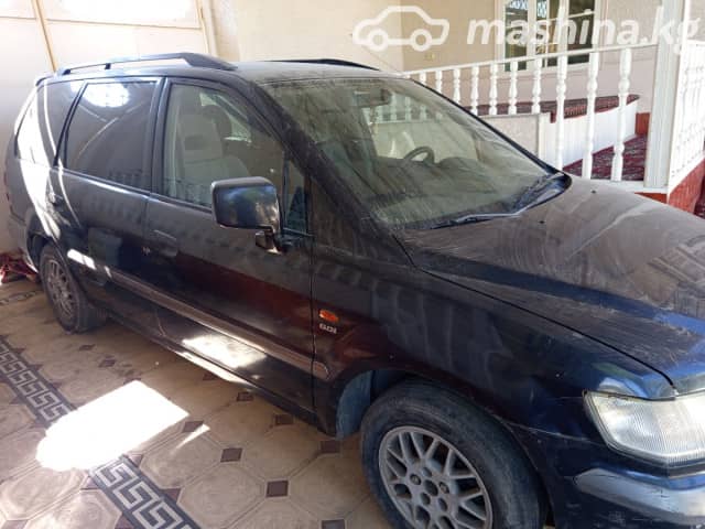 Mitsubishi Space Wagon III 2.4 MT