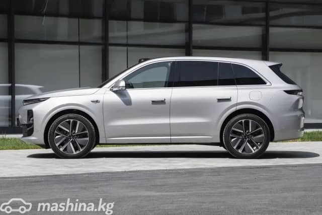 LiXiang L6 1.5hyb AT 4WD