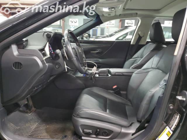 Lexus ES VII Рестайлинг 300h 2.5hyb CVT