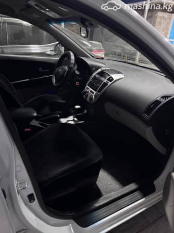Kia Ceed I 1.6 AT