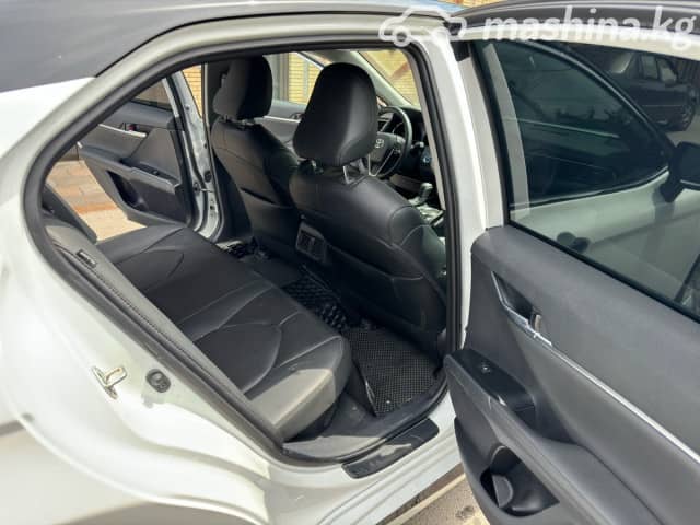 Toyota Camry VIII (XV70) 2.5hyb CVT