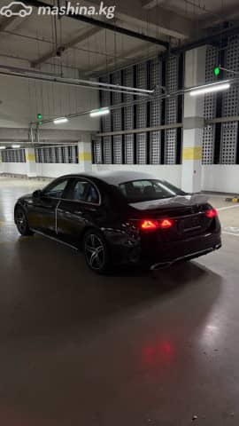 Mercedes-Benz E-Класс VI (W214, S214) 300 2.0 AT 4WD