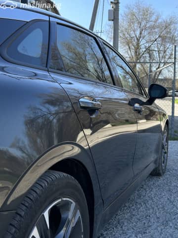 Kia K5 III 2.0 AT