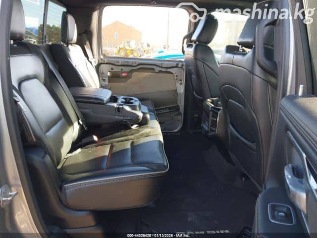RAM 1500 V Quad Cab 5.7 AT 4WD