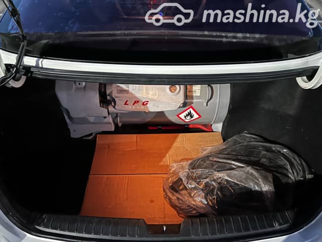 Kia K5 I 2.0 LPi AT