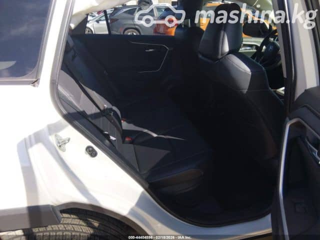 Toyota RAV4 V (XA50) 2.5hyb CVT 4WD
