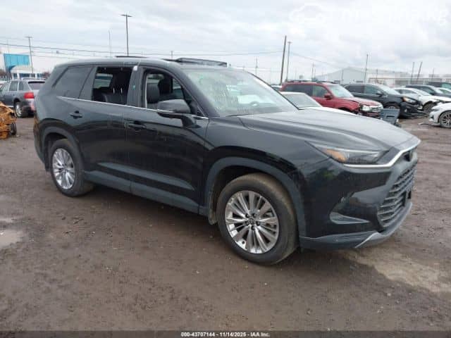 Toyota Grand Highlander 2.4 AT 4WD