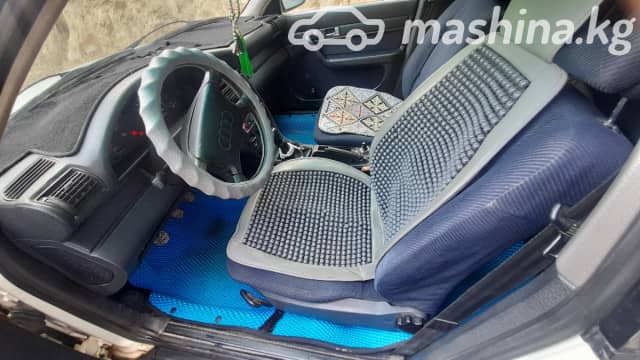 Audi 100 IV (C4) 2.0 MT