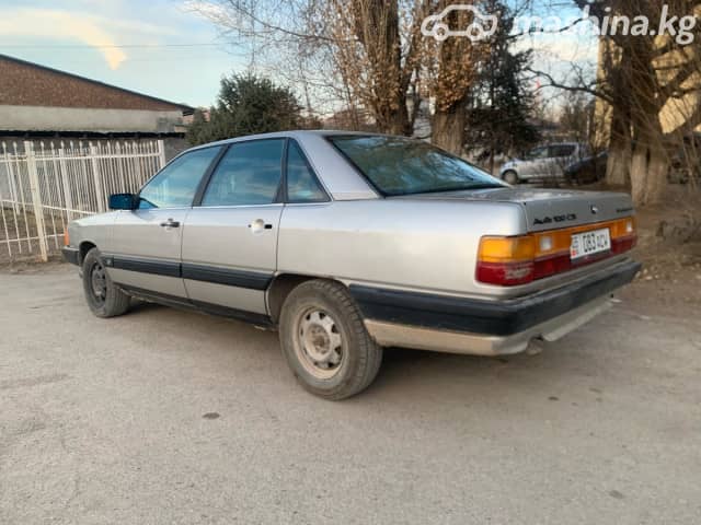 Audi 100 III (C3) 2.2 MT