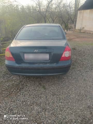 Hyundai Elantra III (XD2) Рестайлинг 1.6 MT