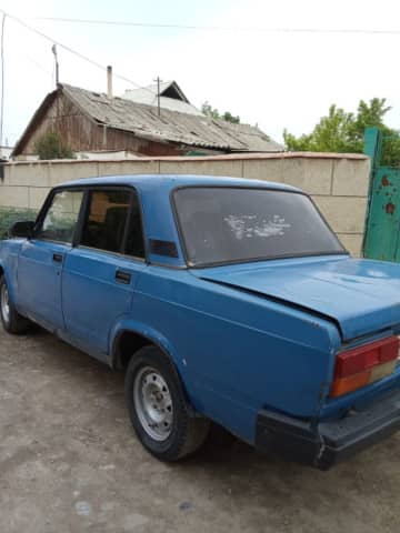 ВАЗ (Lada) 2107 21074 1.6 MT
