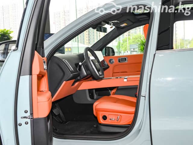 LiXiang L7 Рестайлинг 1.5hyb AT 4WD