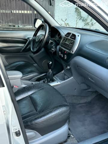 Toyota RAV4 II (XA20) 2.0 MT 4WD