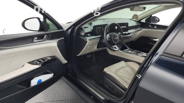 Kia K5 III Рестайлинг 2.0hyb AT