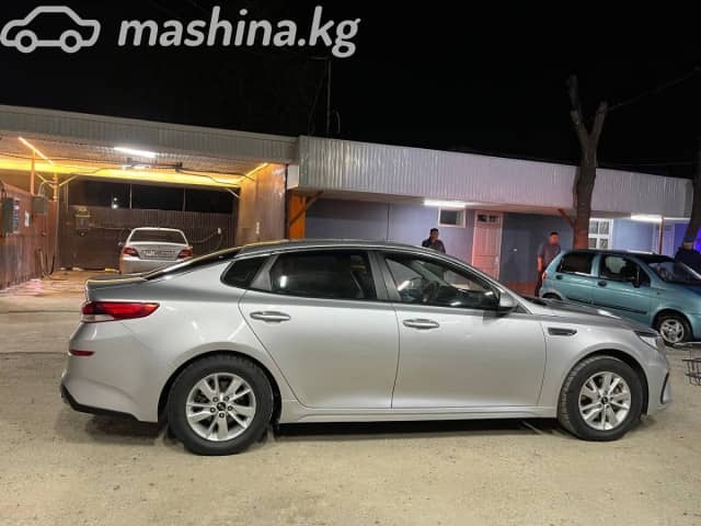 Kia K5 II 2.0 AT