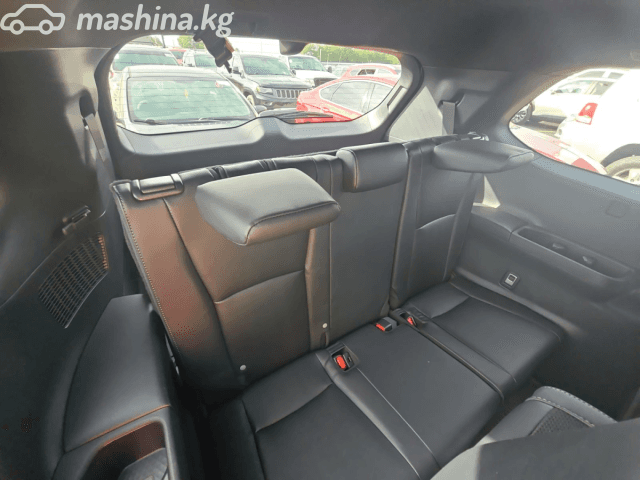 Toyota Grand Highlander 2.5hyb CVT 4WD