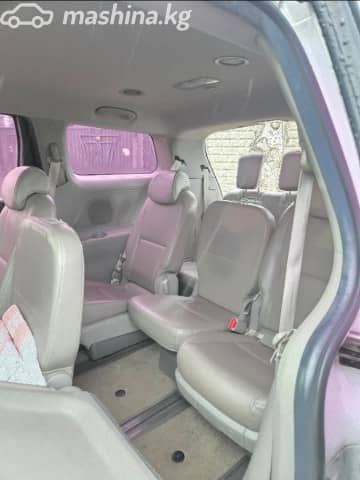 Kia Carnival III 2.2d AT