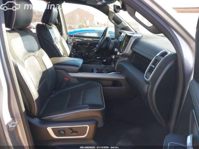 RAM 1500 V Quad Cab 5.7 AT 4WD