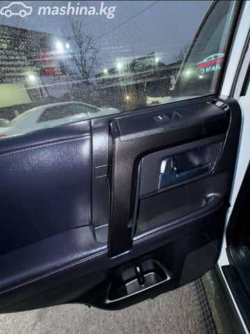 Toyota 4Runner V Рестайлинг 4.0 AT 4WD