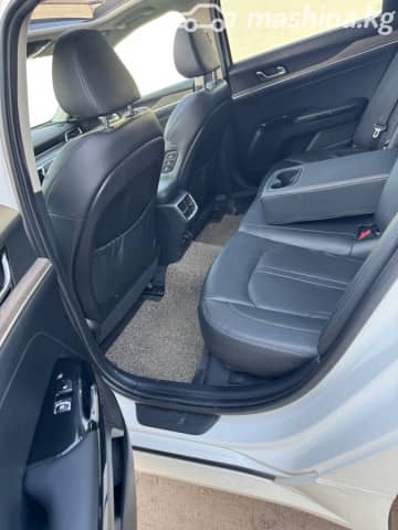 Kia K5 III LPi 2.0 AT
