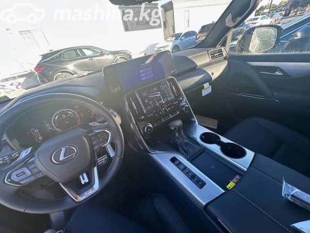 Lexus LX IV 600 3.5 AT 4WD