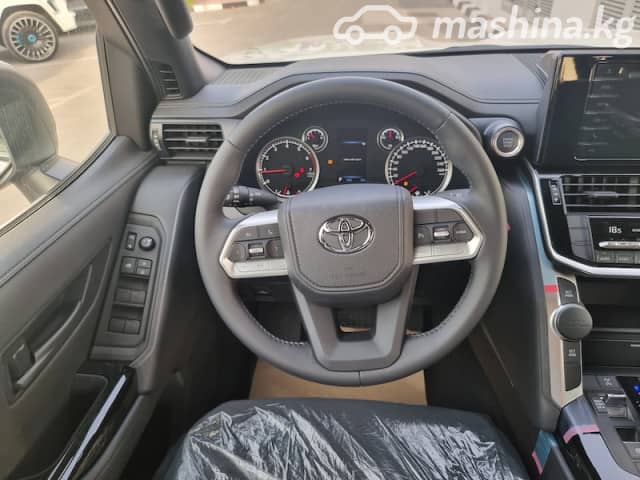 Toyota Land Cruiser 300 Series 4.0 AT 4WD
