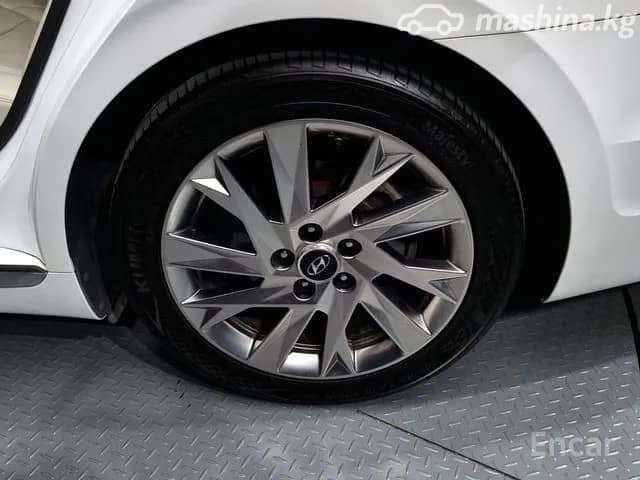 Hyundai Grandeur VI Рестайлинг 2.4hyb AT