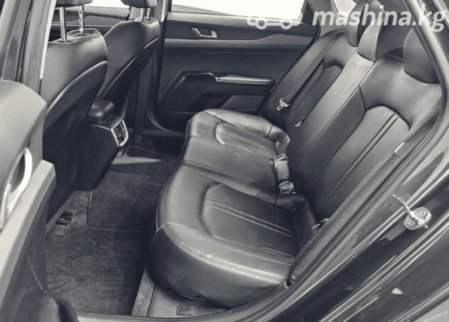 Kia K5 III LPi 2.0 AT