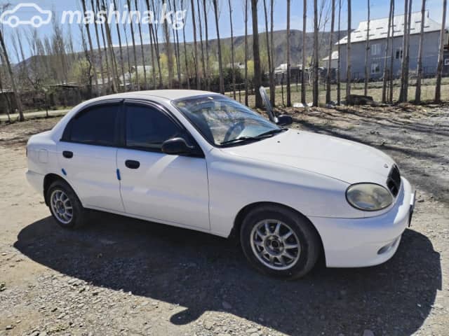 Daewoo Lanos (Sens) 1.5 MT