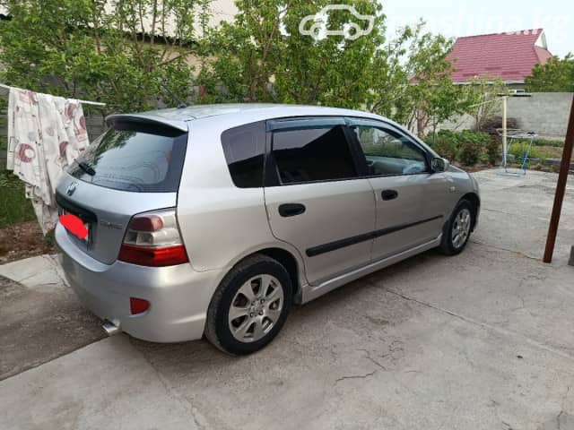 Honda Civic VII Рестайлинг 1.6 AT