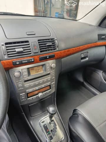 Toyota Avensis II Рестайлинг 1.8 AT