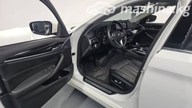 BMW 5 серии VII (G30/G31) 520i 2.0 AT