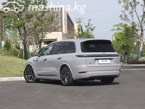 LiXiang L9 Рестайлинг 1.5hyb AT 4WD