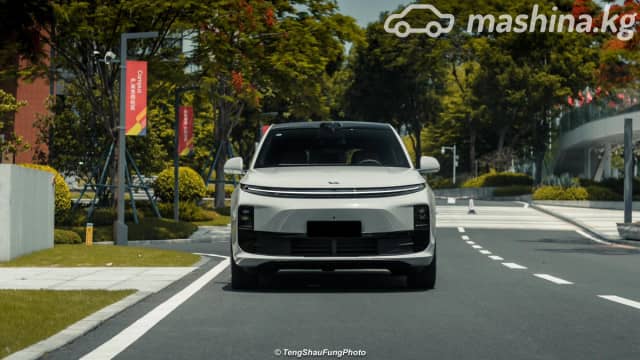 LiXiang L6 1.5hyb AT 4WD