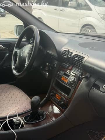 Mercedes-Benz C-Класс II (W203) 320 3.2 MT