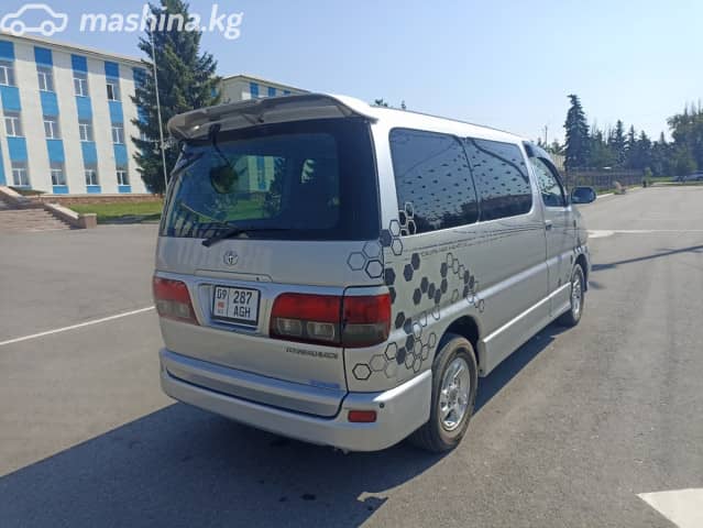 Toyota HiAce H100 2.4 AT