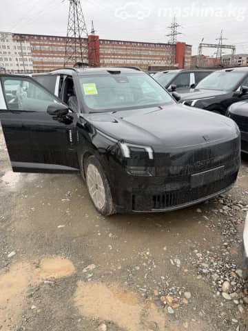 Lynk & Co 900 2.0hyb AT 4WD
