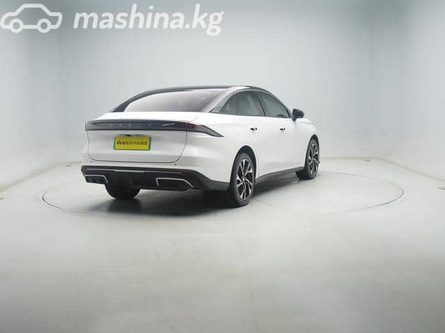 Geely Galaxy L6 125 km 1.5hyb AT