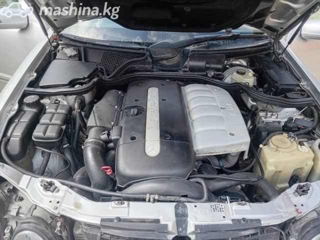 Mercedes-Benz E-Класс II (W210, S210) Рестайлинг 220 2.2d AT