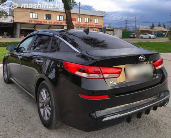 Kia K5 II 2.0 AT