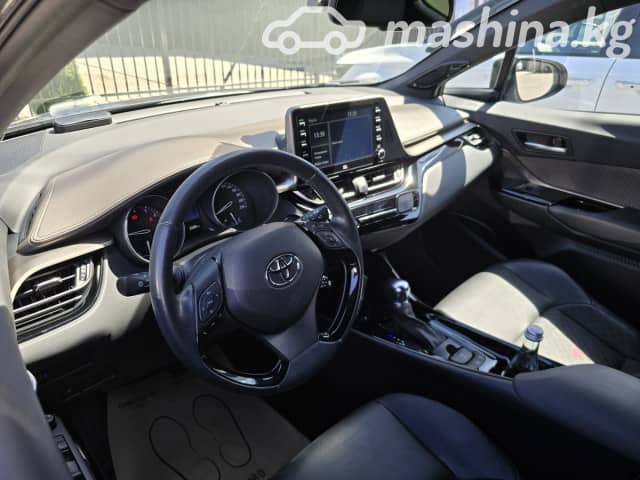 Toyota C-HR I Рестайлинг 1.2 CVT 4WD