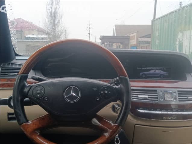 Mercedes-Benz S-Класс V (W221) Рестайлинг 500 Long 5.5 AT 4WD