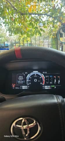 Toyota Sequoia III 3.5hyb AT 4WD