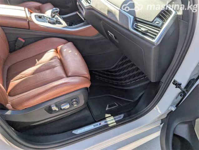 BMW X5 IV (G05/G18) 40i 3.0 AT 4WD