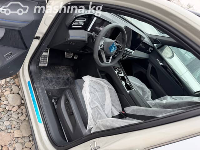 Volkswagen Tiguan III (China Market) 2.0 AMT 4WD
