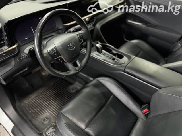 Toyota Crown XVI (S230) 2.5hyb CVT 4WD