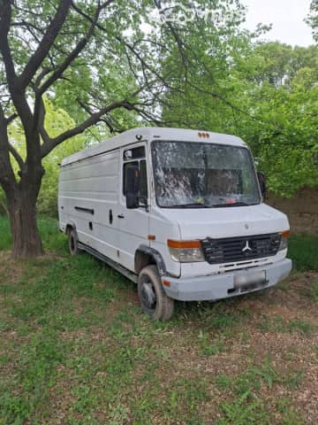 Mercedes-Benz Vario