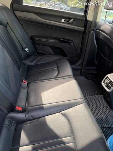 Kia K5 III 2.0hyb AT