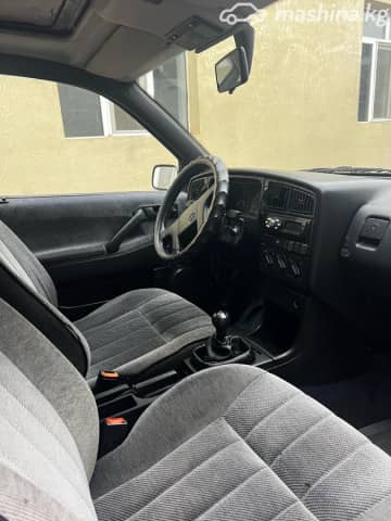 Volkswagen Passat B3 1.8 MT