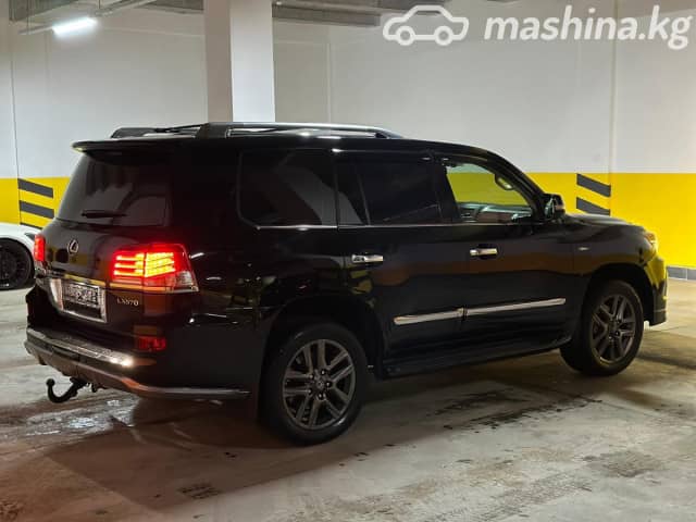 Lexus LX III 570 5.7 AT 4WD